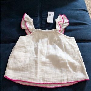 NWT GAP White shirt  with Pink Accents